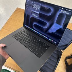 MacBook Pro M3 Pro