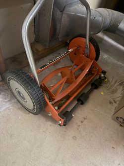 Hand reel mower
