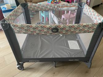 Graco pack and play