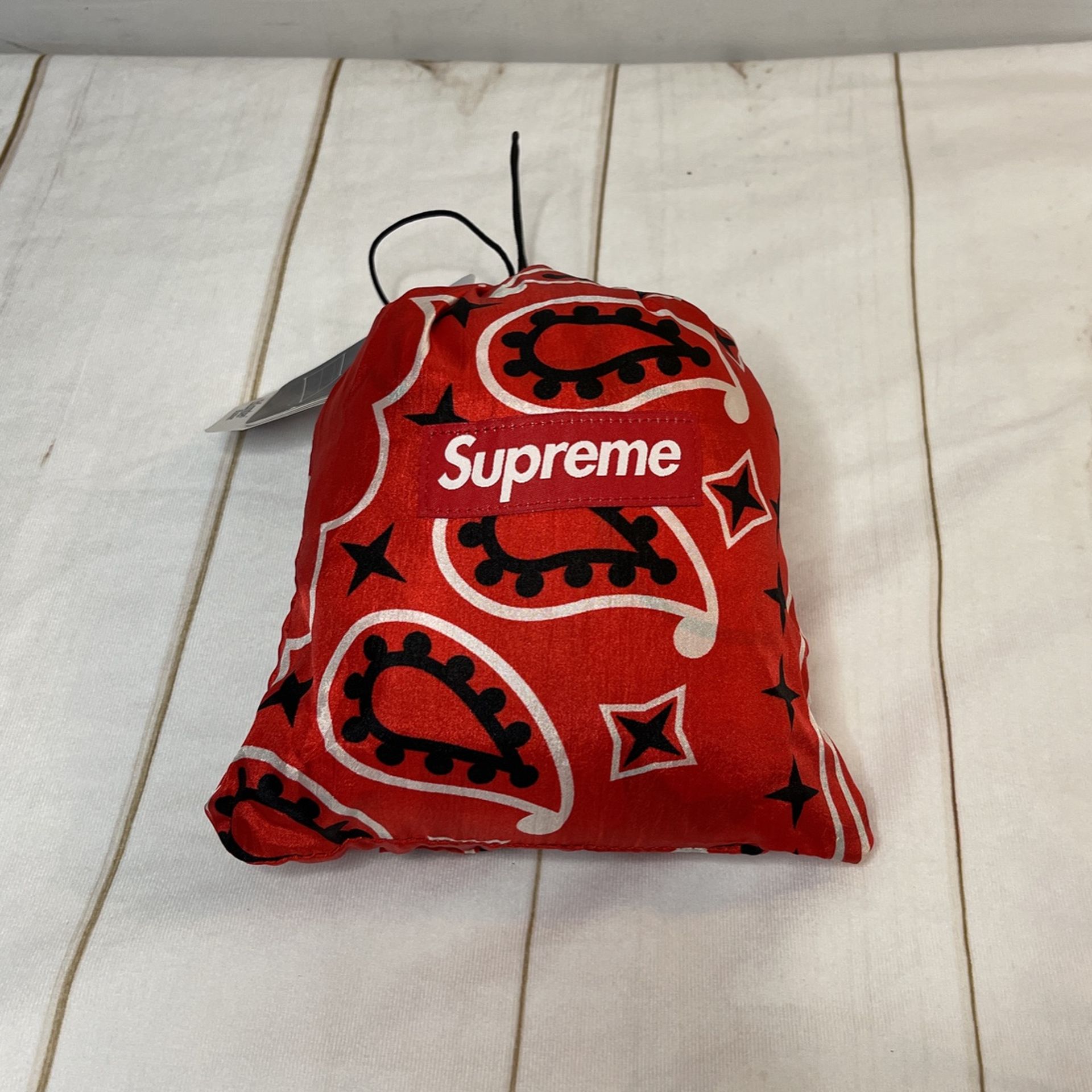 Supreme ENO Islander Nylon Blanket