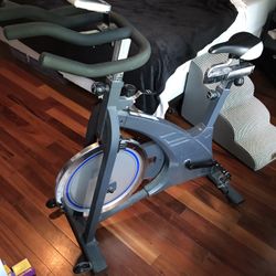 Spin Bike Upright Stationary Bike Pro Form 590 SPX