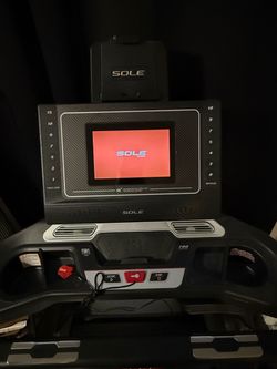 SOLE F80 Treadmill