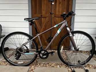 Small  Beautiful Diamondback Calico ST Hybrid Bike