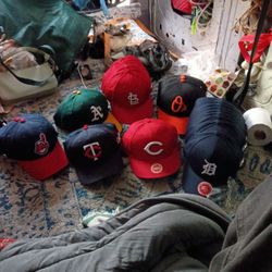 Assorted Baseball Caps 35 In All