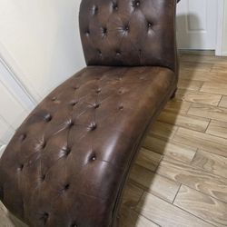 Chaise Lounge