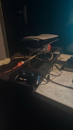 Used ps5 only want  280 works excellent