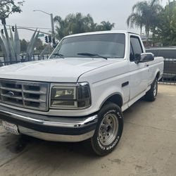 1995 Ford F150 Short Bed 