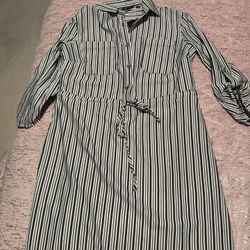 Nwt Womens Black White Striped Mlle Gabrielle Small Dress 