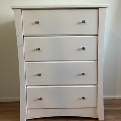 Storkcraft 4 drawer
