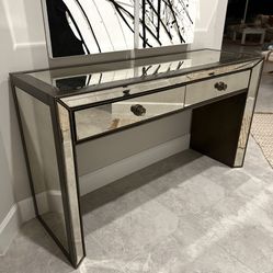 Console / Entry Table 