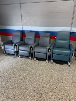 Diaylsis Chairs - $400 each