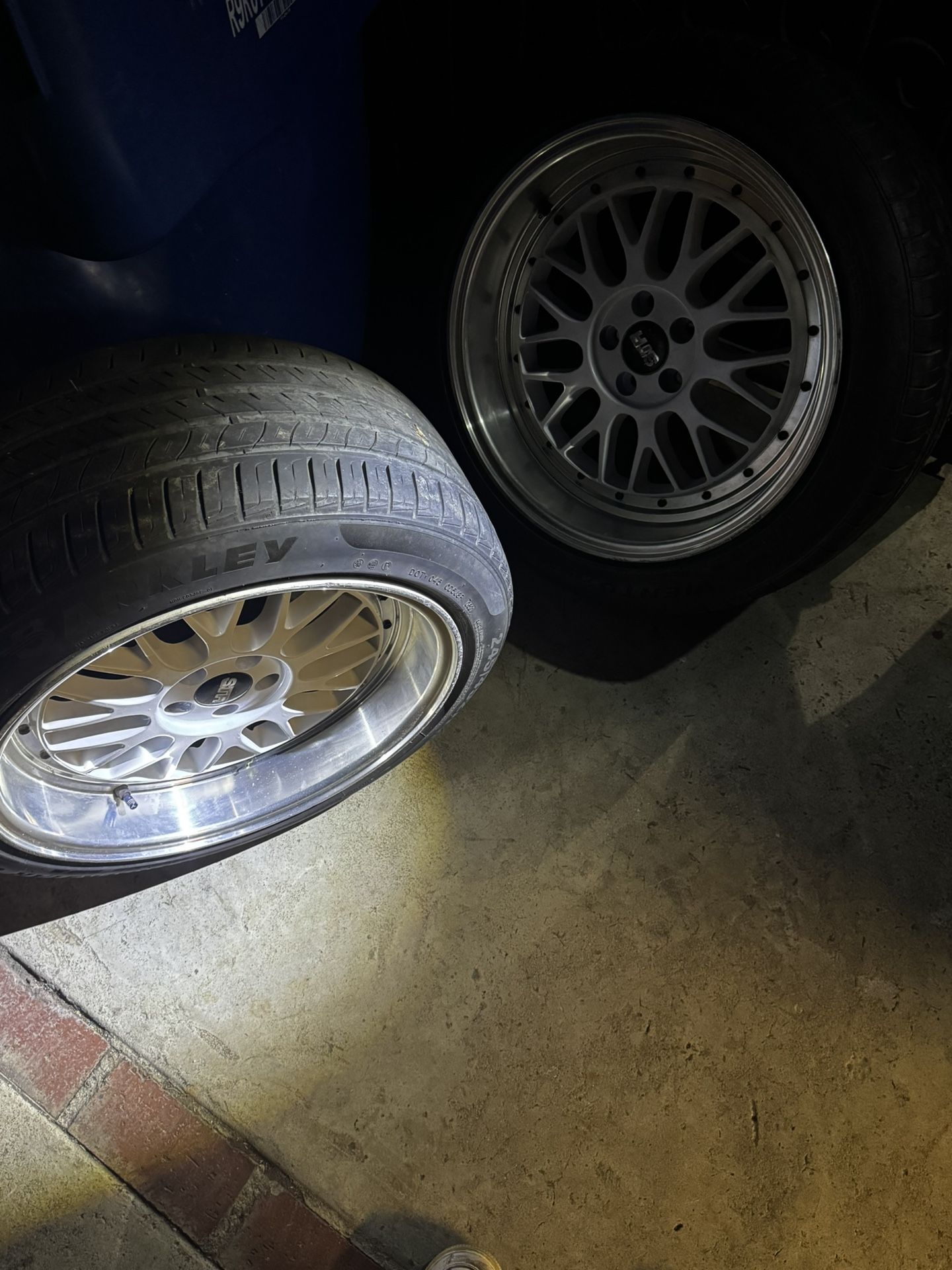18 Inch White Rims