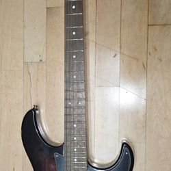 Yamaha PAC012 Pacifica electric guitar,