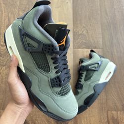 Jordan 4 Undefeated Size 10.5