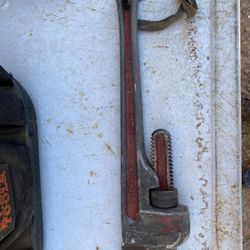 18” Pipe Wrench
