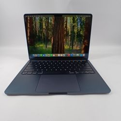 2024 Apple MacBook Air 13.6" M3 8C GPU 4.0GHz 8GB RAM 256GB SSD MRXV3LL/A