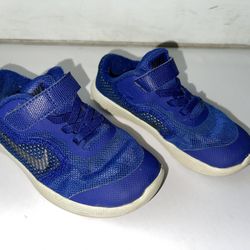 Toddler Boy’s Shoes Size 9