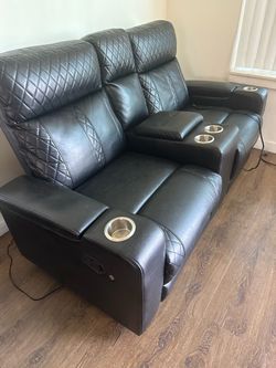 2 PIECE LEATHER SET/ Reclines