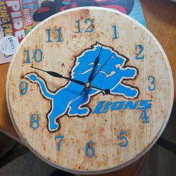 Pyrography Lions Clock