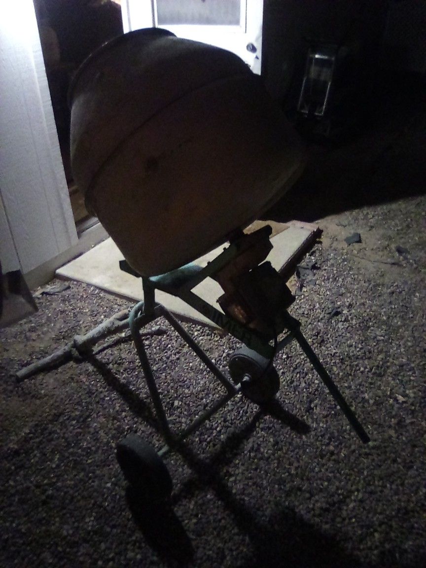 Working Cement Mixer Or Trade!!!