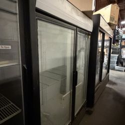 CSD-1200 Upright Display Cooler