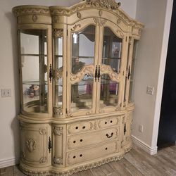 China Cabinet With Lights