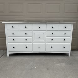 Dresser White 9-Drawers 