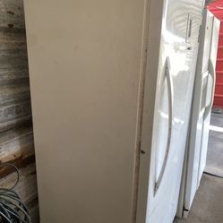Nice 6 foot freezer good condition plugged in works great easy to back right up to it and load it up