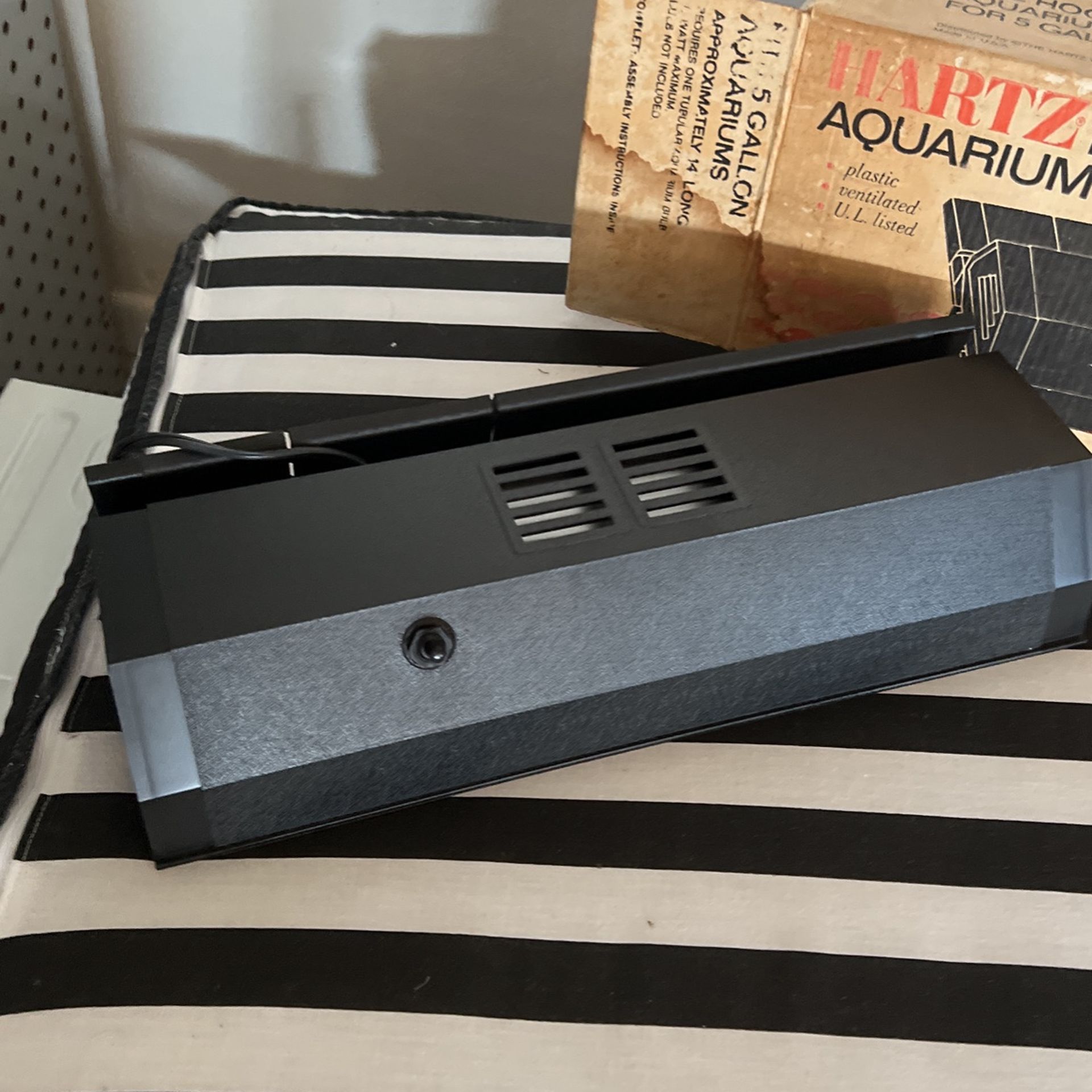 5 Gallon Aquarium Hood (new In Box)