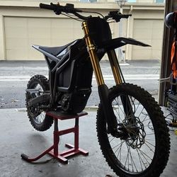 Brand New Talaria Komodo (READ DESCRIPTION)