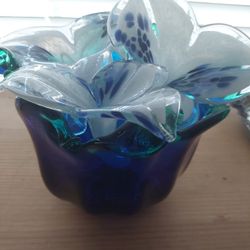 MURANO GLASS BOWL W/3 MURANO FLOWERS 