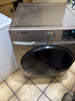 Samsung gas dryer good condition