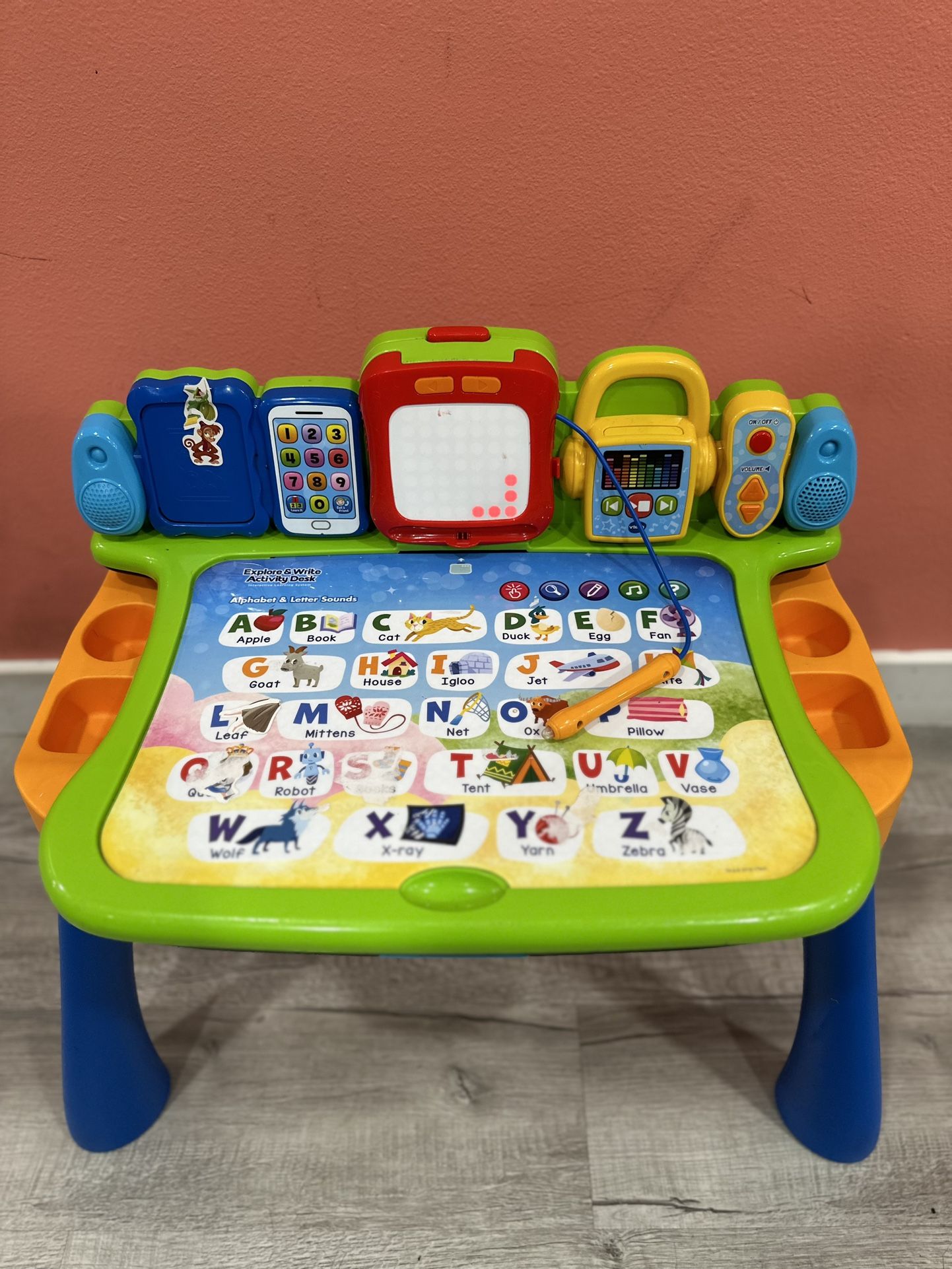 Children’s Learning Table 