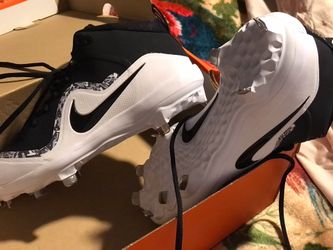 Boys metal cleats new size 7.5 $25 New