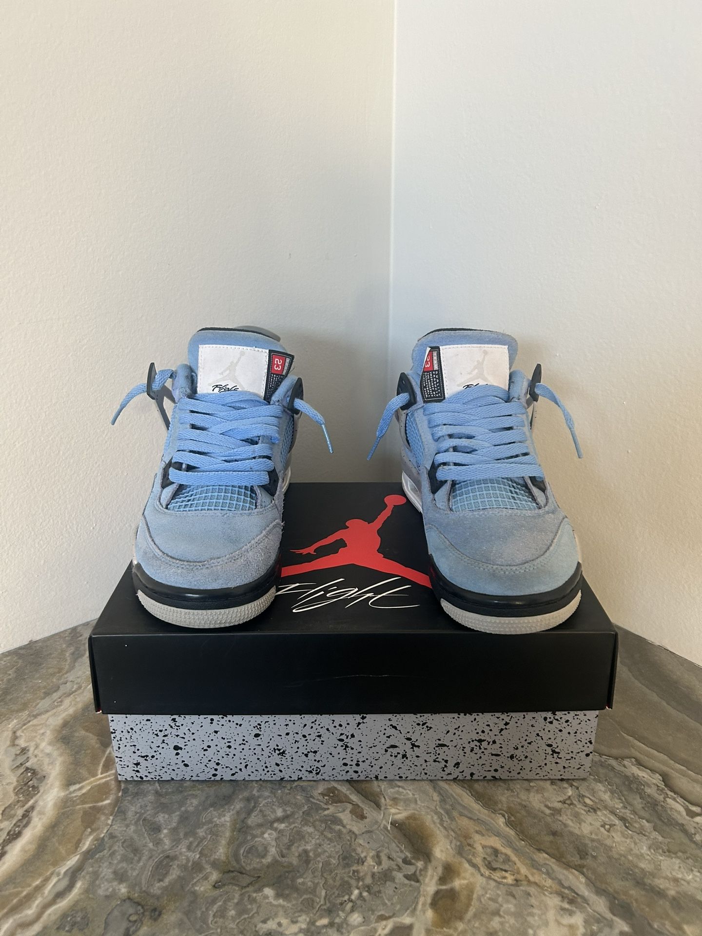 Nike Air Jordan Retro University Blue GS Size