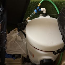 35 Gallon Water Tank With Water Pump 