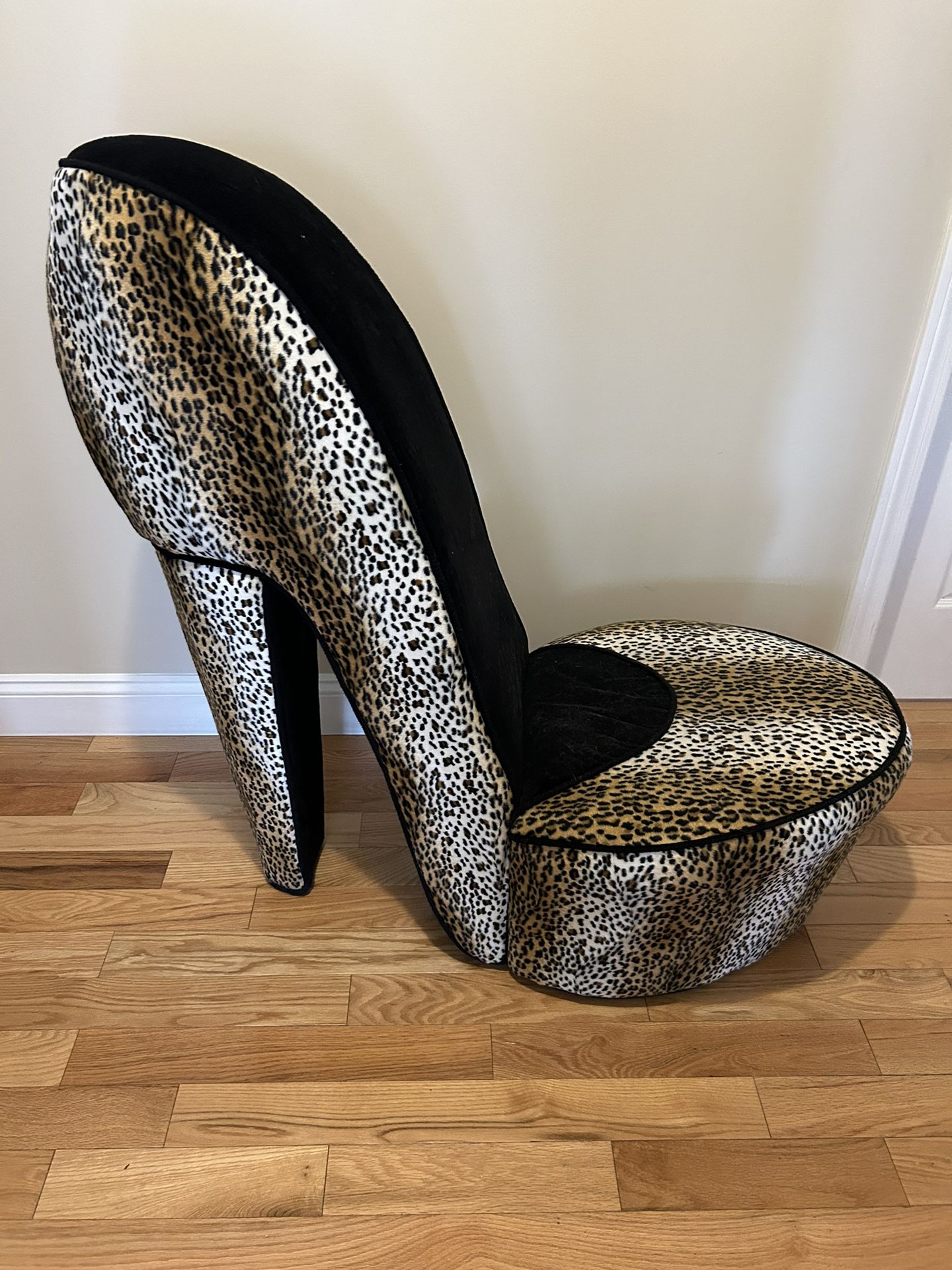 Vintage Cheetah Print High heel Chair Shoe Stiletto