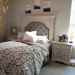 5 Piece Queen Bed Set