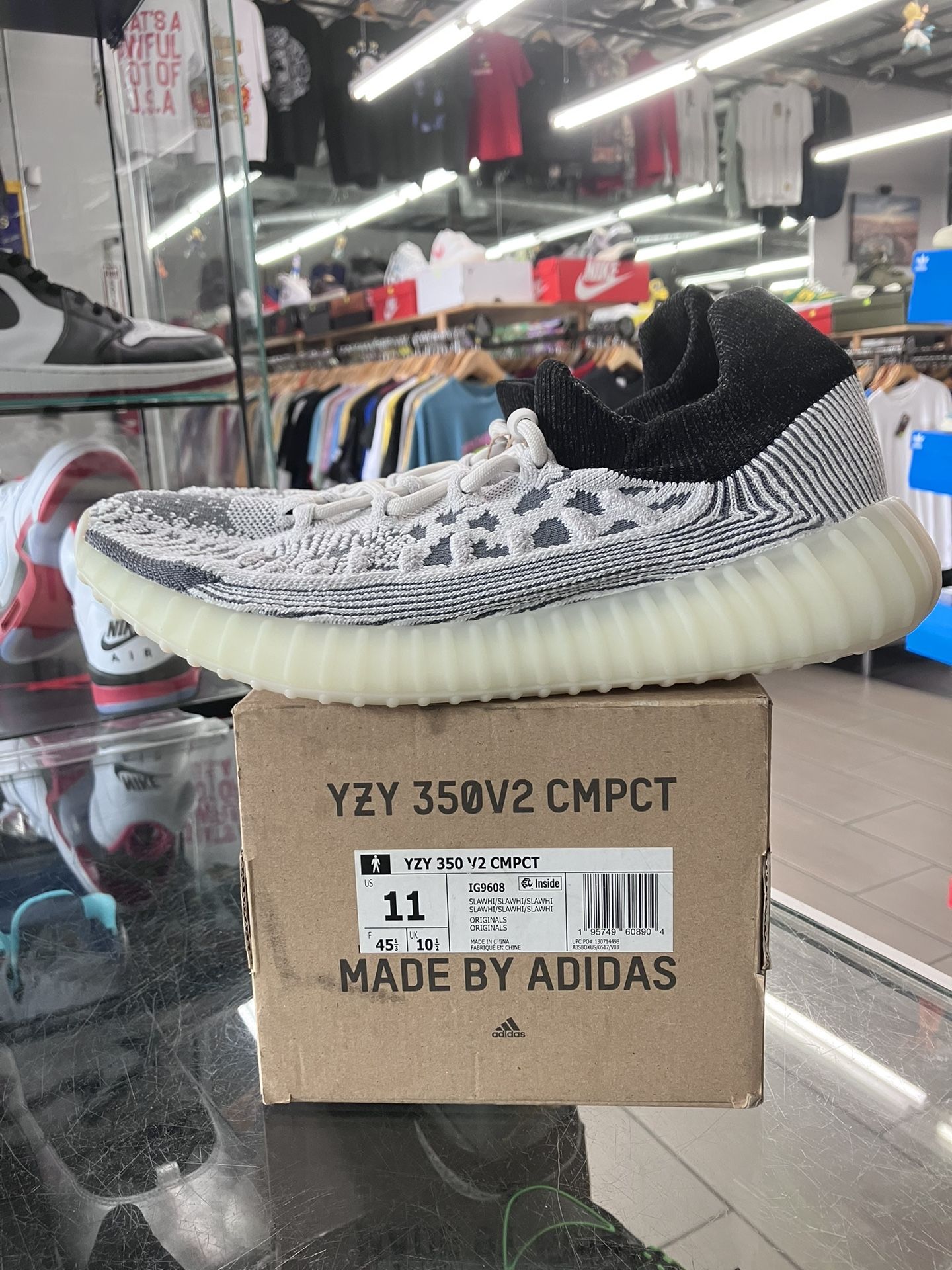 Adidas Yeezy 350 V2 CMPCT Slate Panda main image 5
