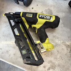 RYOBI ONE+ HP 18V Brushless Cordless 15-Gauge 34° Angled Finish Nailer (Tool Only)