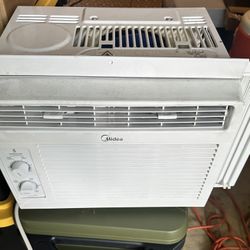 Window AC Air Conditioner 