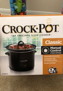 Crock pot for slow cooking