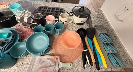 Huge kitchenware set