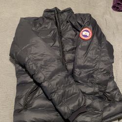 AUTHENTIC CANADA GOOSE