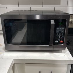 Used microwave 