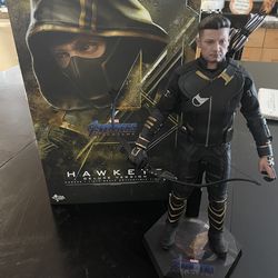 Hot toys avengers endgame hawkeye deluxe edition