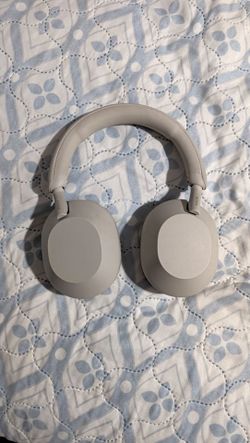 Sony WH-1000XM5 Wireless Noise Cancelling Headphones