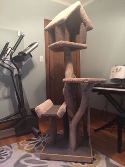 Driftwood Cat Tree for Sale in Seattle, WA OfferUp
