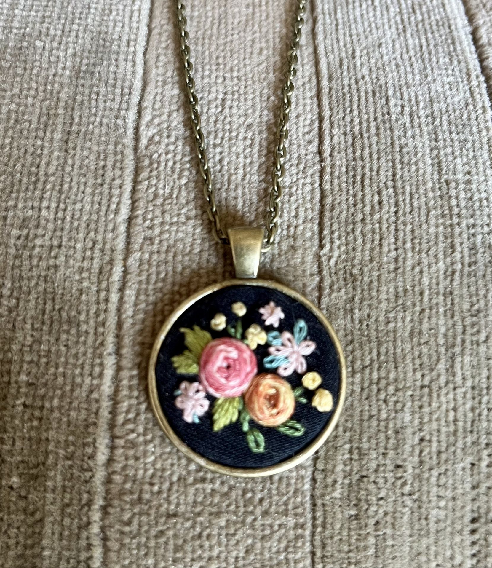 Elegant Hand Embroidered Pendant on Brass Metal Chain