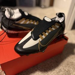 NIKE VAPOR EDGE PRO 360 (size 11.5)